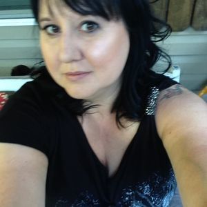 Meet your Posher, Sally